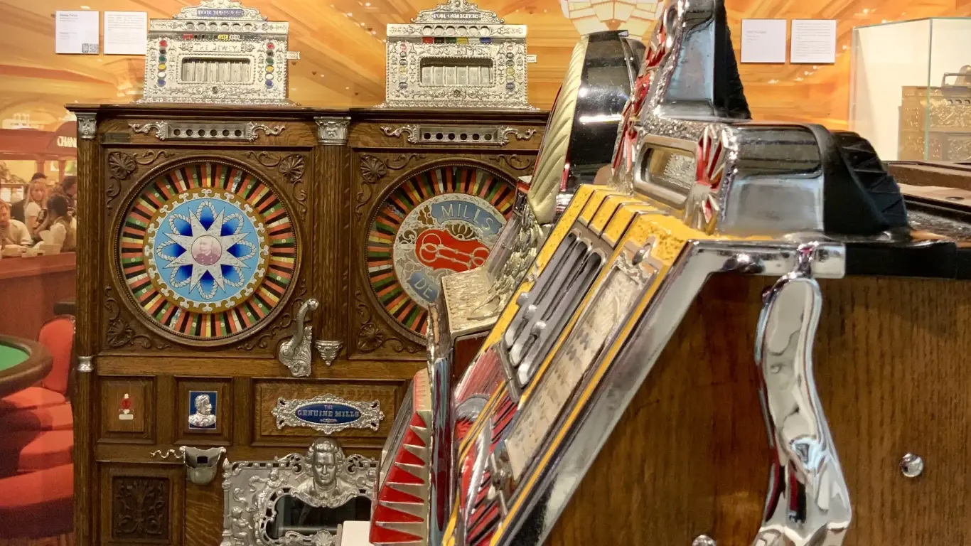 MERKUR I Deutsches Automatenmuseum I Glücks-und Geldspielautomaten