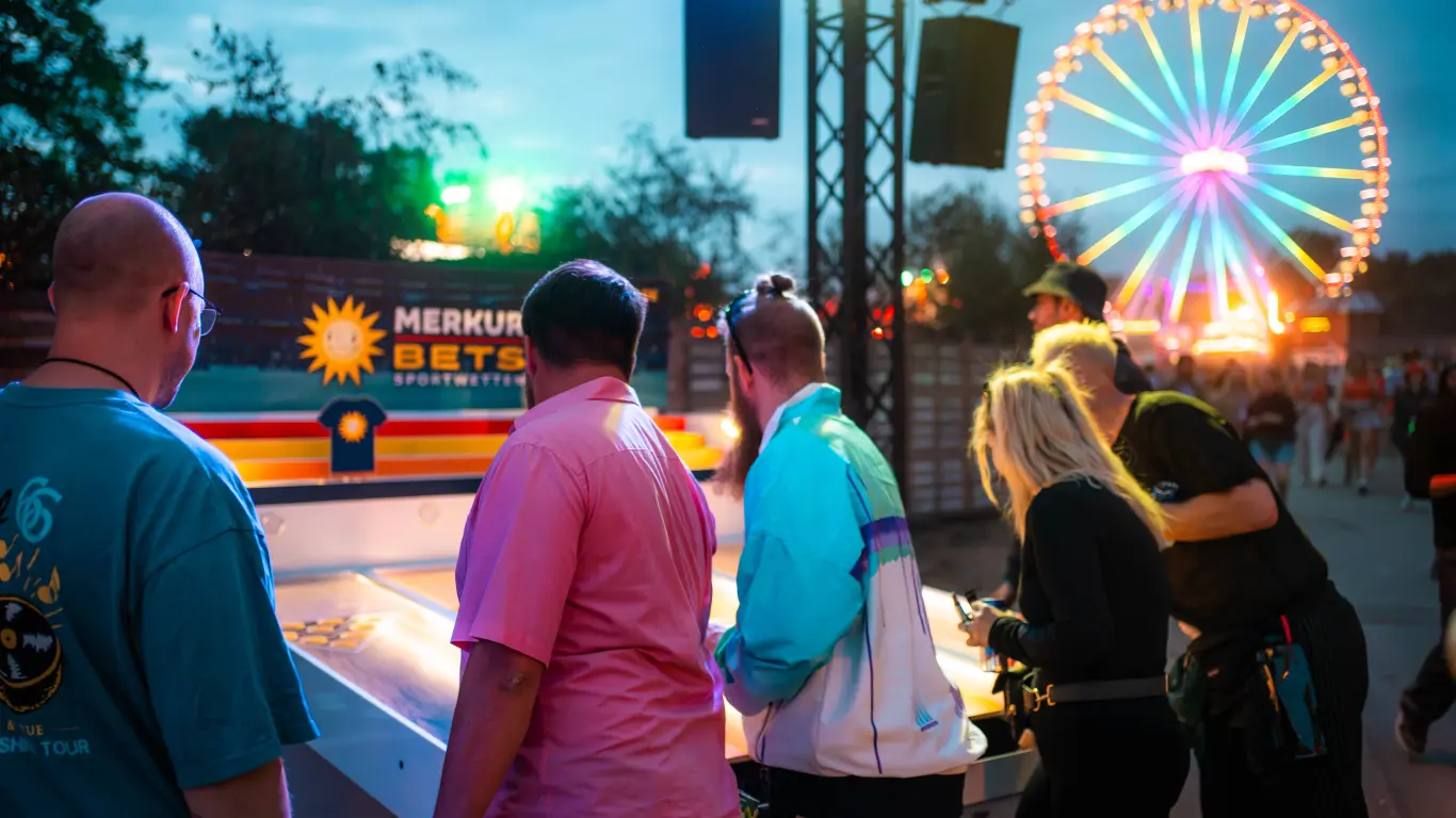 MERKURCLUBCASINO_Parookaville2026_Derbyrennen_Abend