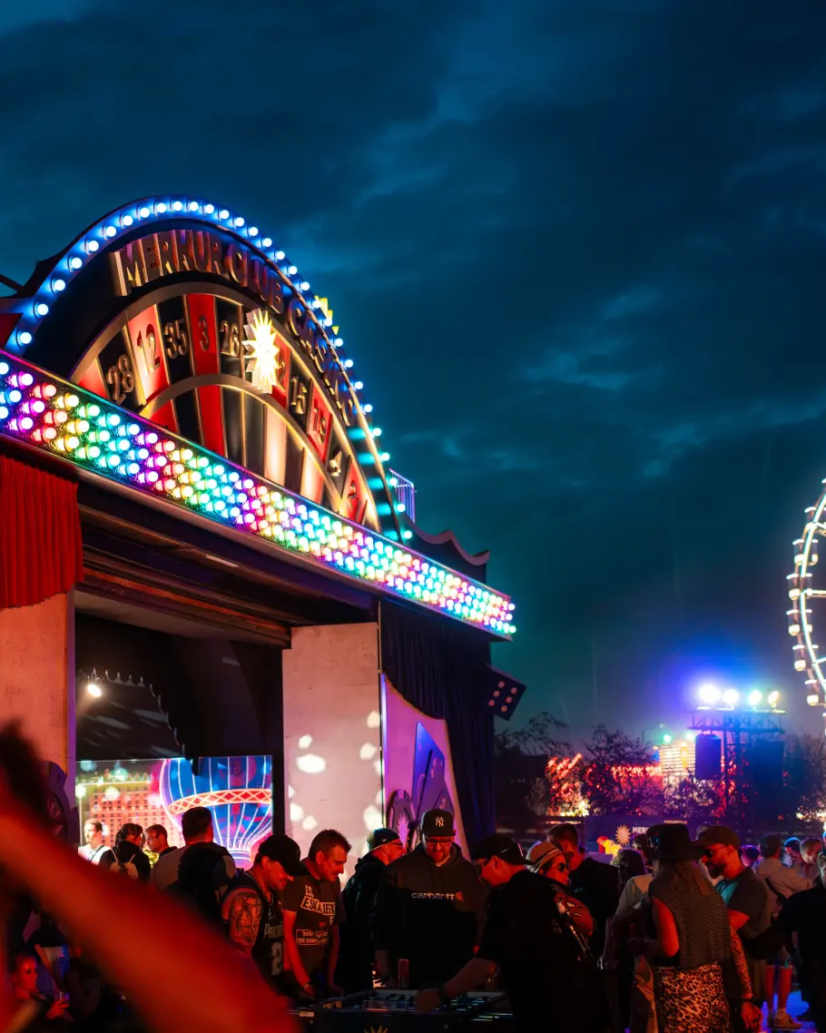 MERKURCLUBCASINO_Parookaville_2026_Abend_Auenaufnahme