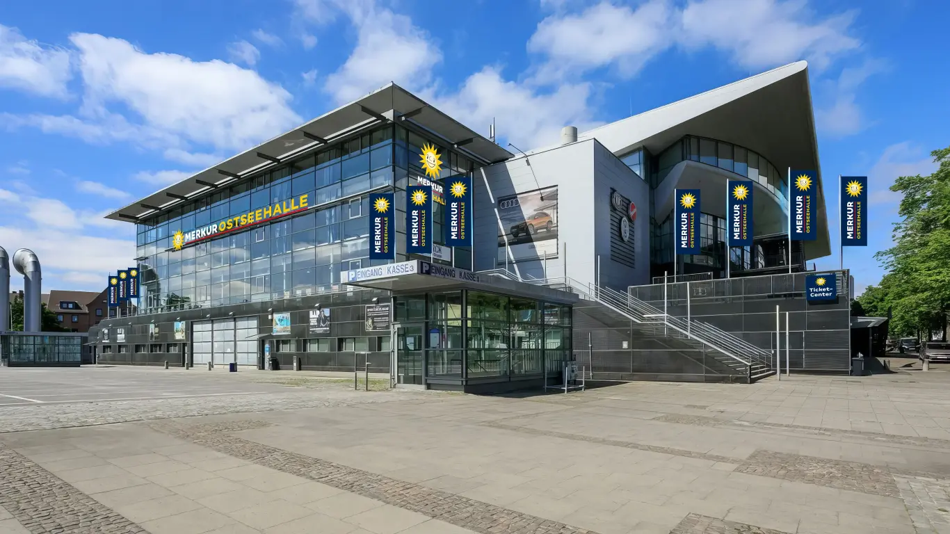 Pressefoto-der-Merkur-Group_MERKUR-OSTSEEHALLE_2