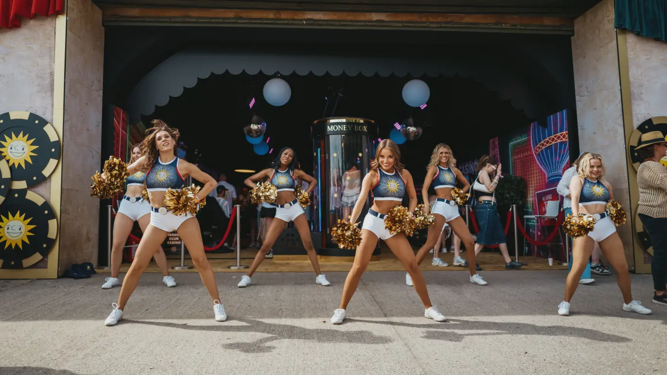MERKUR CLUB CASINO - San Hejmo 2025 - Cheerleader