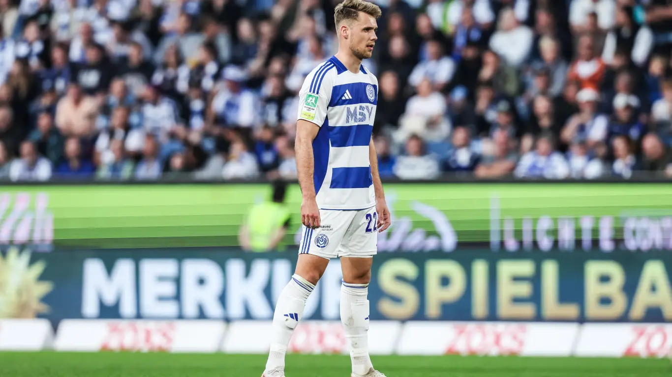 MSV_Duisburg_Saison24-25_Regionalliga_Bande_Werbung_Sponsoring