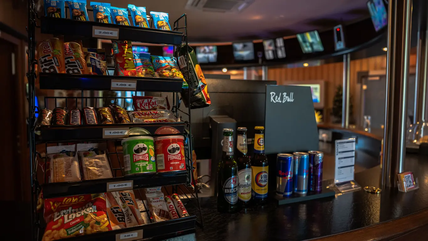 Merkur-Spielhalle-Barsinghausen-Snacks-Tresen