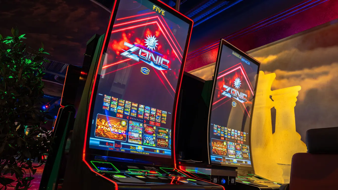 Merkur-Spielhalle-Barsinghausen-Zonic-Curved