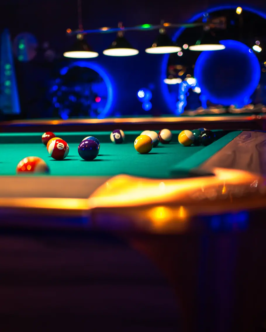 MERKUR-Spielhalle-Braunschweig-Billard-Tisch