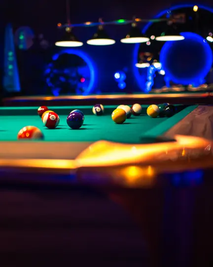 MERKUR-Spielhalle-Braunschweig-Billard-Tisch