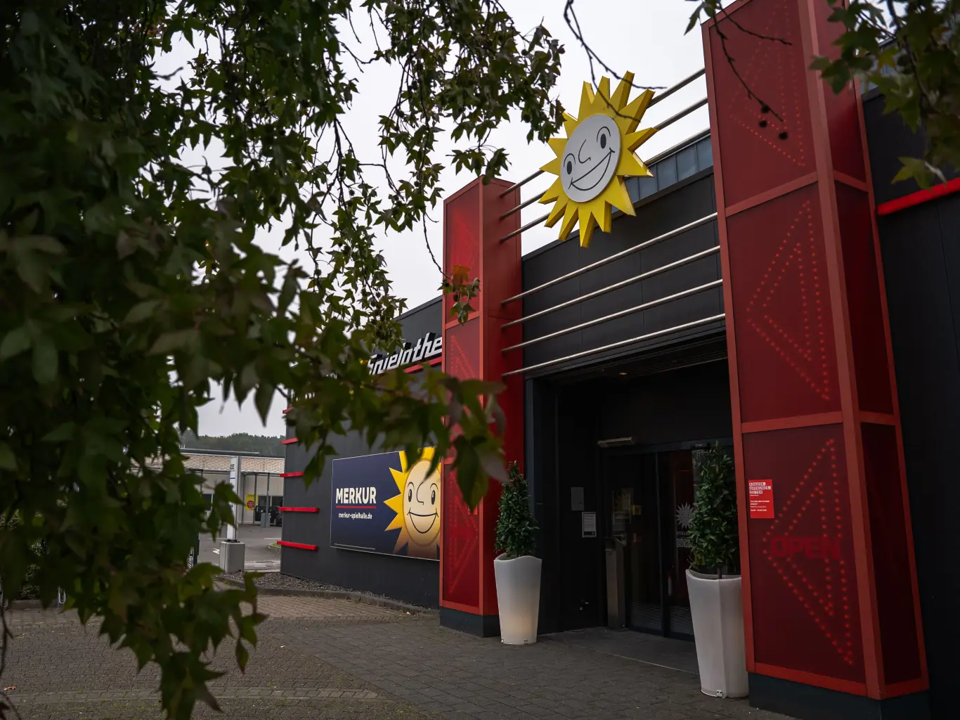 Merkur-Spielhalle-Gladbeck-aussen