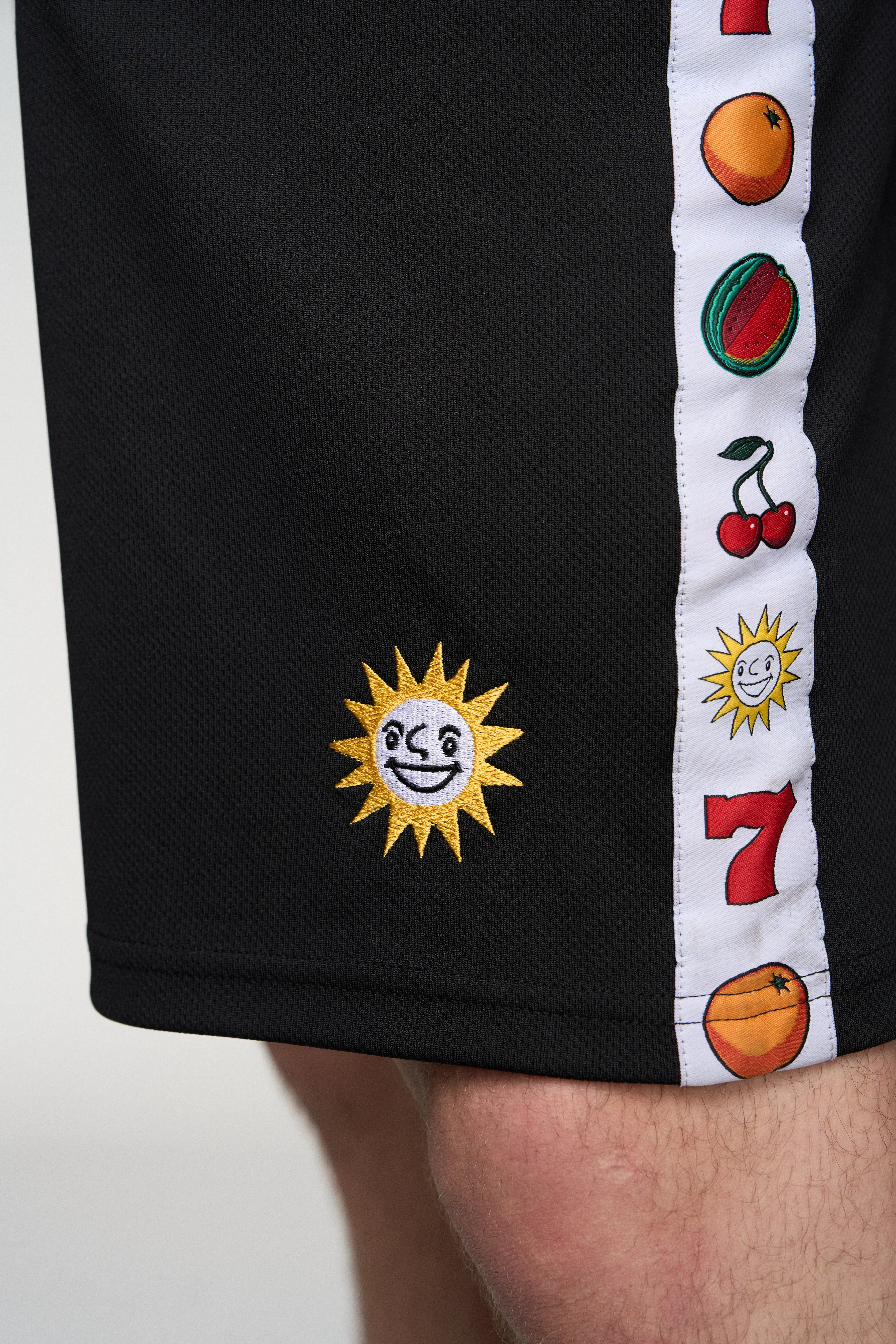 MERKUR-Basketballshorts-Früchte-Details