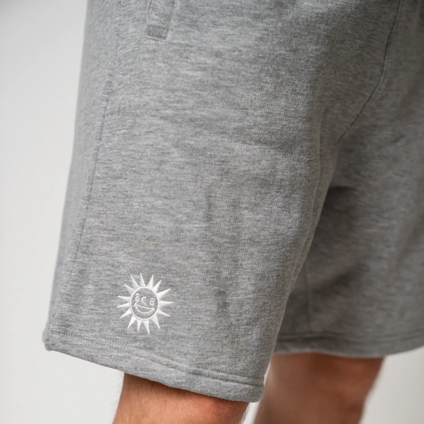 MERKUR-Sweatshorts-Sonne